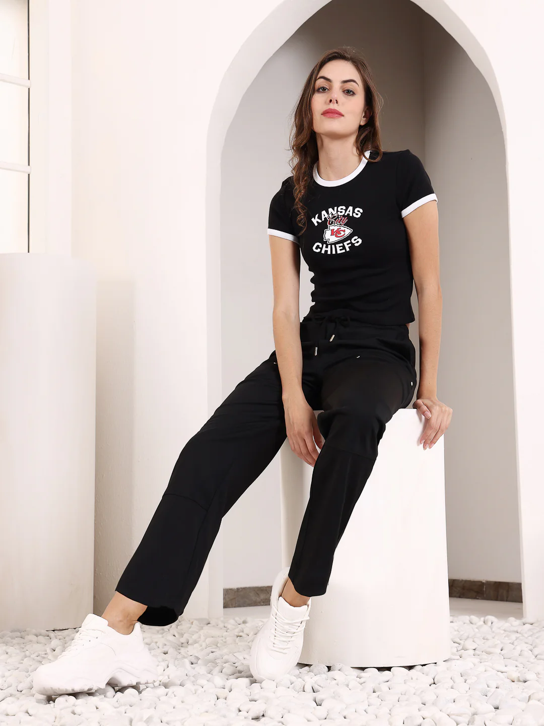 Black rivet straight tracks. - Image 5