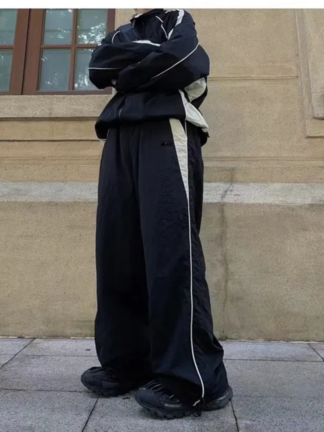 Black Contrast Piping Detail Trackpants - Image 3