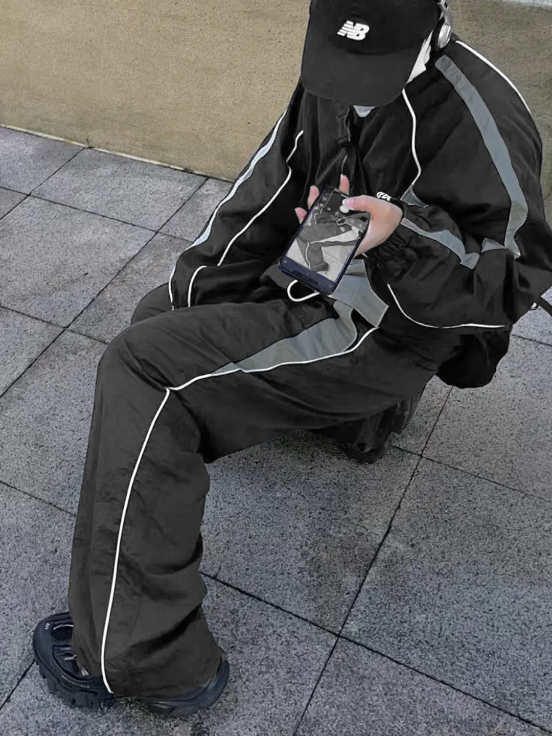 Dark Grey Contrast Piping Detail Trackpants - Image 4