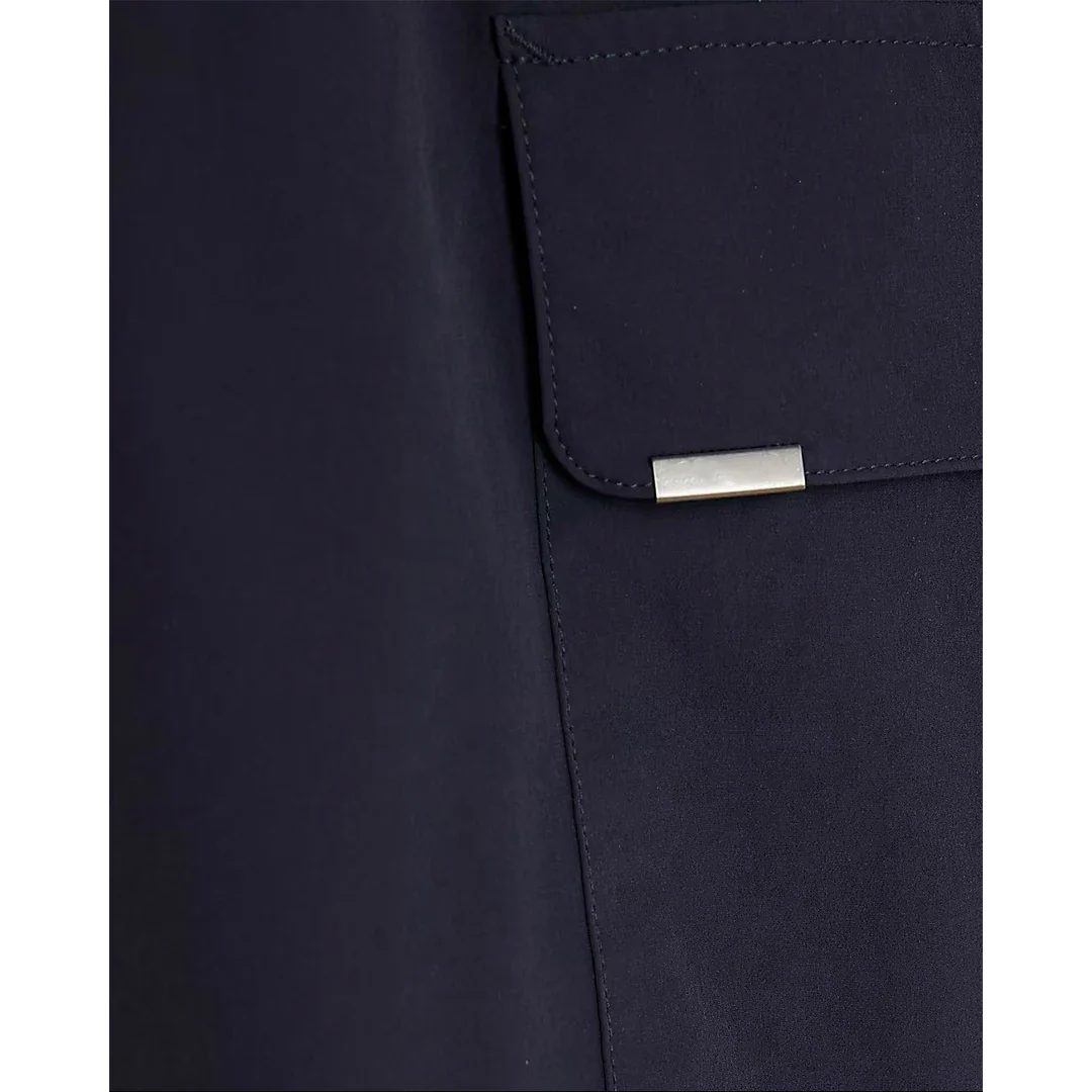 Muscle fit shacket and cargo - Image 15