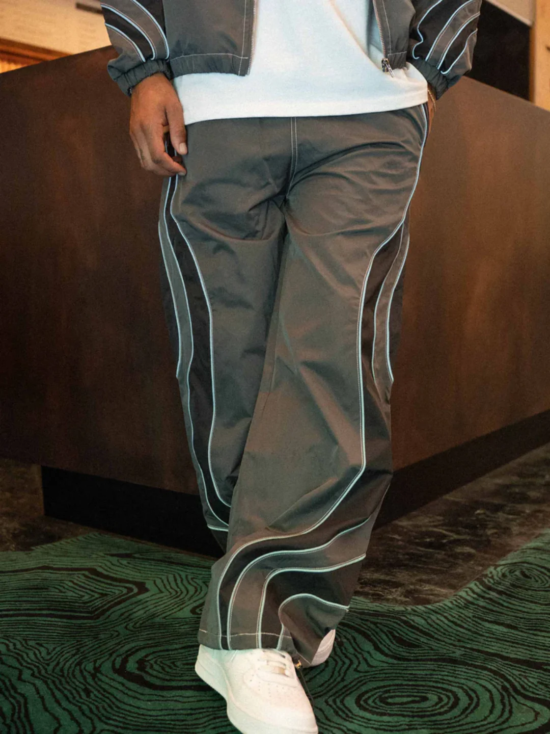 Ondi Jacket And Pant - Image 3