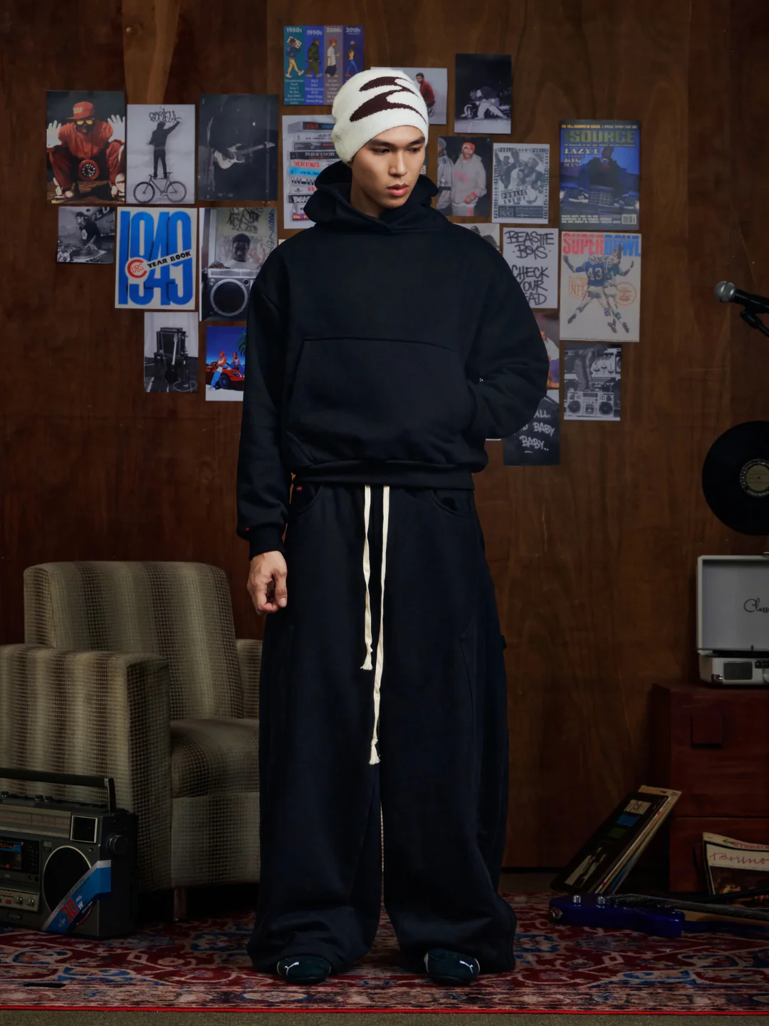 Script Carpenter Sweatpants - Image 8